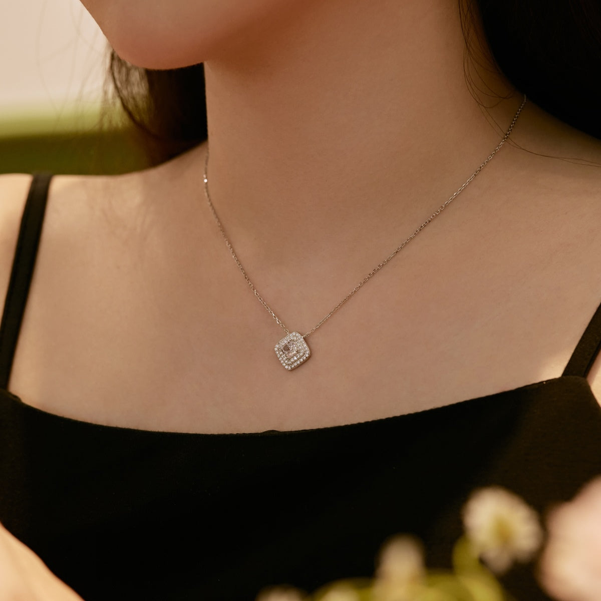 [Elitejewels]Sparkling Asscher Cut Necklace