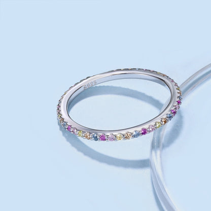 [Elitejewels] Verzierter farbenfroher Tennisring mit Rundschliff