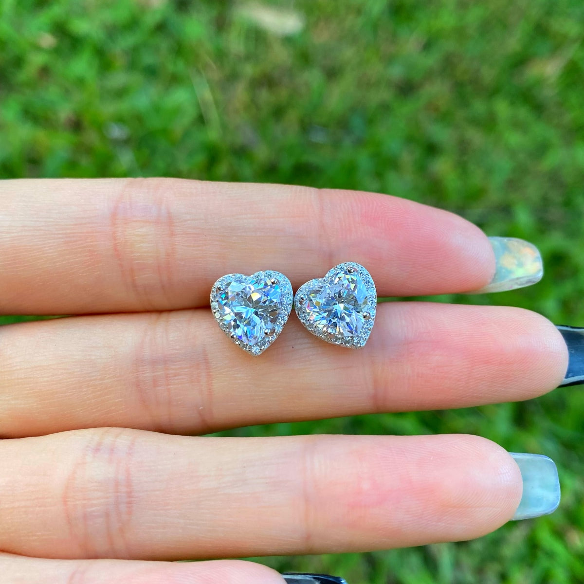 [Elitejewels]Sparkling Heart Shape Lover Earrings