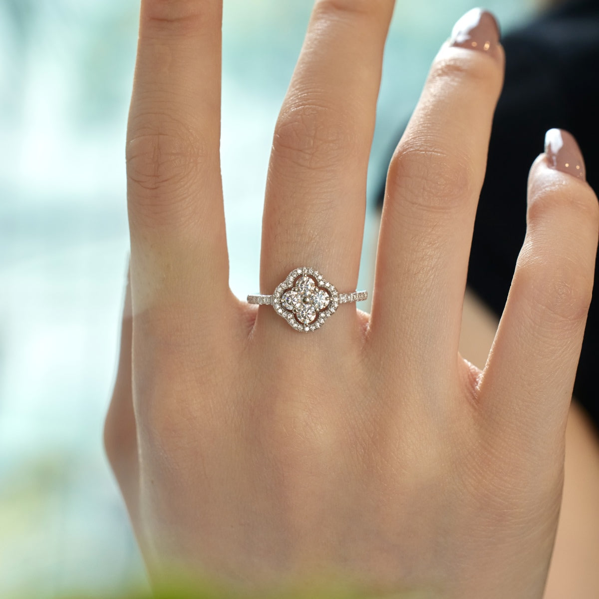 [Elitejewels]Four Leaf Clover Flower Design Ring