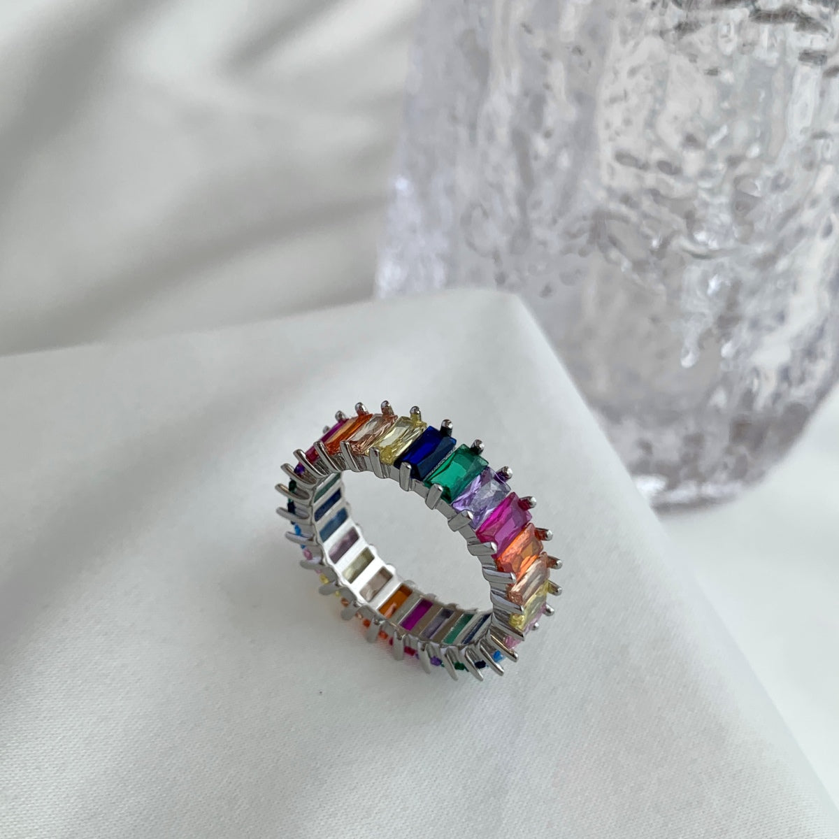 [Elitejewels]Einzigartiger farbenfroher Ring im Radiantschliff