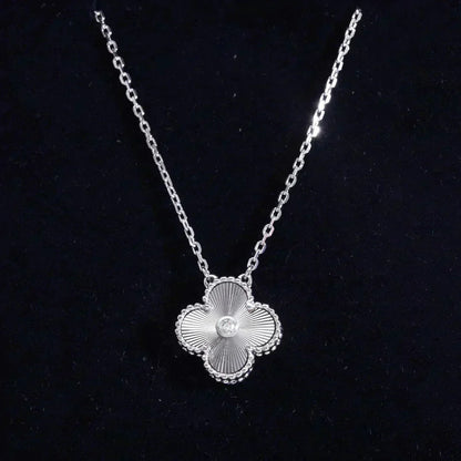 [Elitejewels]CLOVER  15MM DIAMOND LASER NECKLACE SILVER