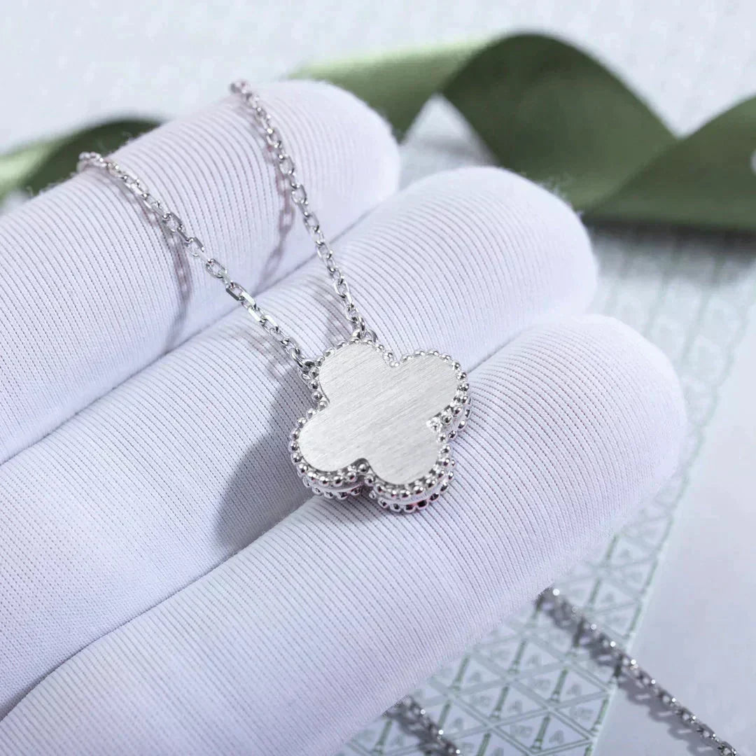 [Elitejewels]CLOVER  15MM DIAMOND LASER NECKLACE SILVER