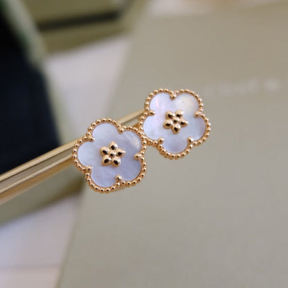 [Elitejewels]LUCKY PINK GOLD WHITE MOP EARRINGS