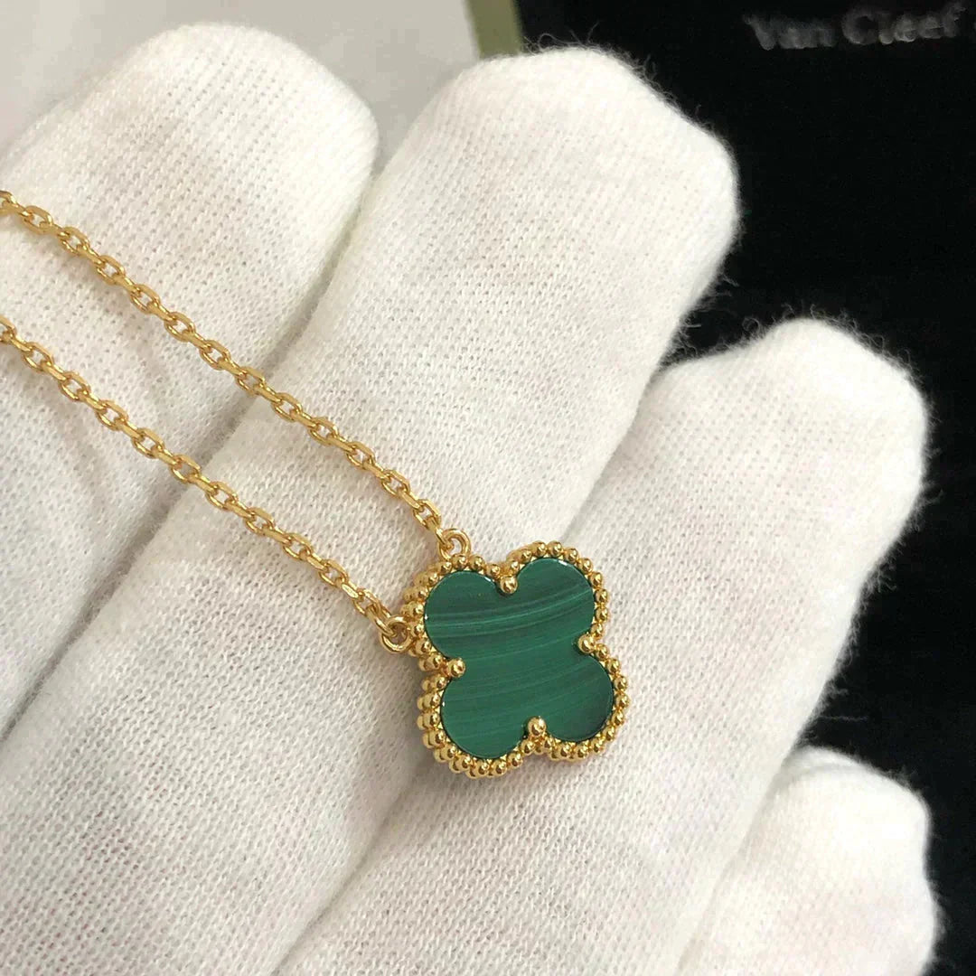 [Elitejewels]CLOVER 15MM MALACHITE SINGLE FLOWER  NECKLACE