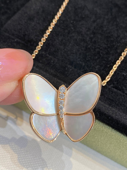 [Elitejewels]BUTTERFLY GOLD MOP DIAMOND NECKLACE