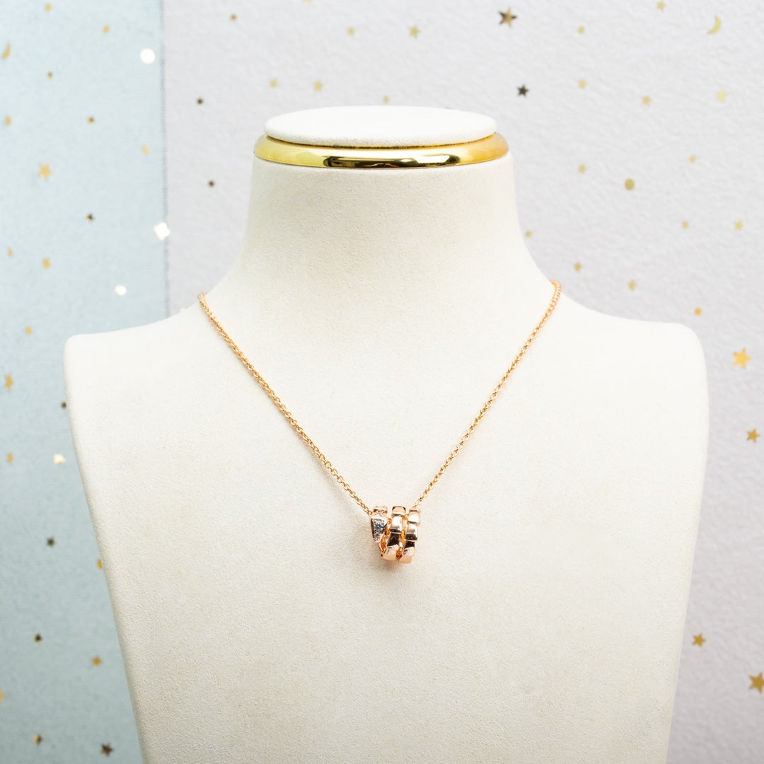 [Elitejewels]SERPENTI PINK GOLD NECKLACE DIAMOND