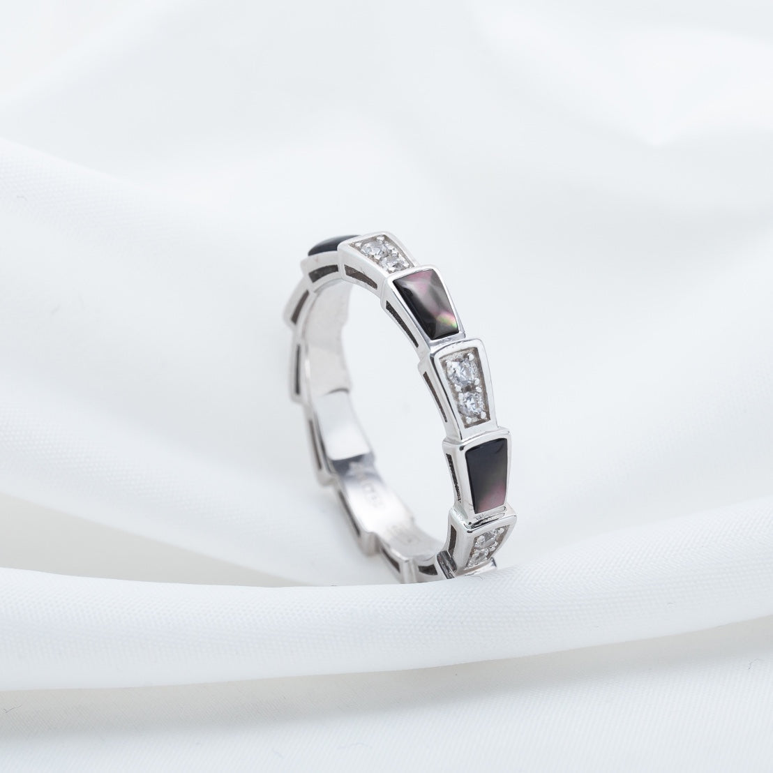 [Elitejewels]SERPENTI RING SILVER  DIAMOND BLACK MOP 3MM