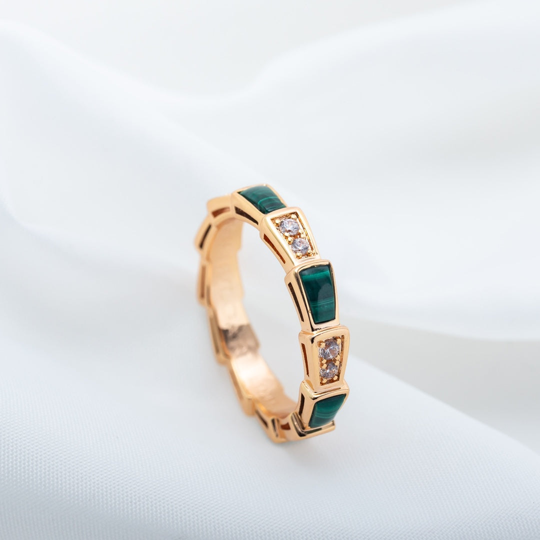 [Elitejewels]SERPENTI RING PINK GOLD MALACHITE DIAMOND 3MM