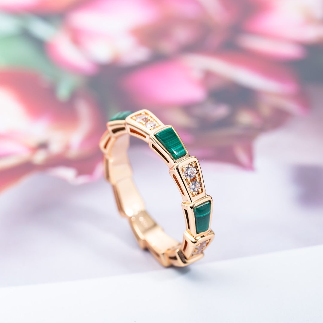 [Elitejewels]SERPENTI RING PINK GOLD MALACHITE DIAMOND 3MM