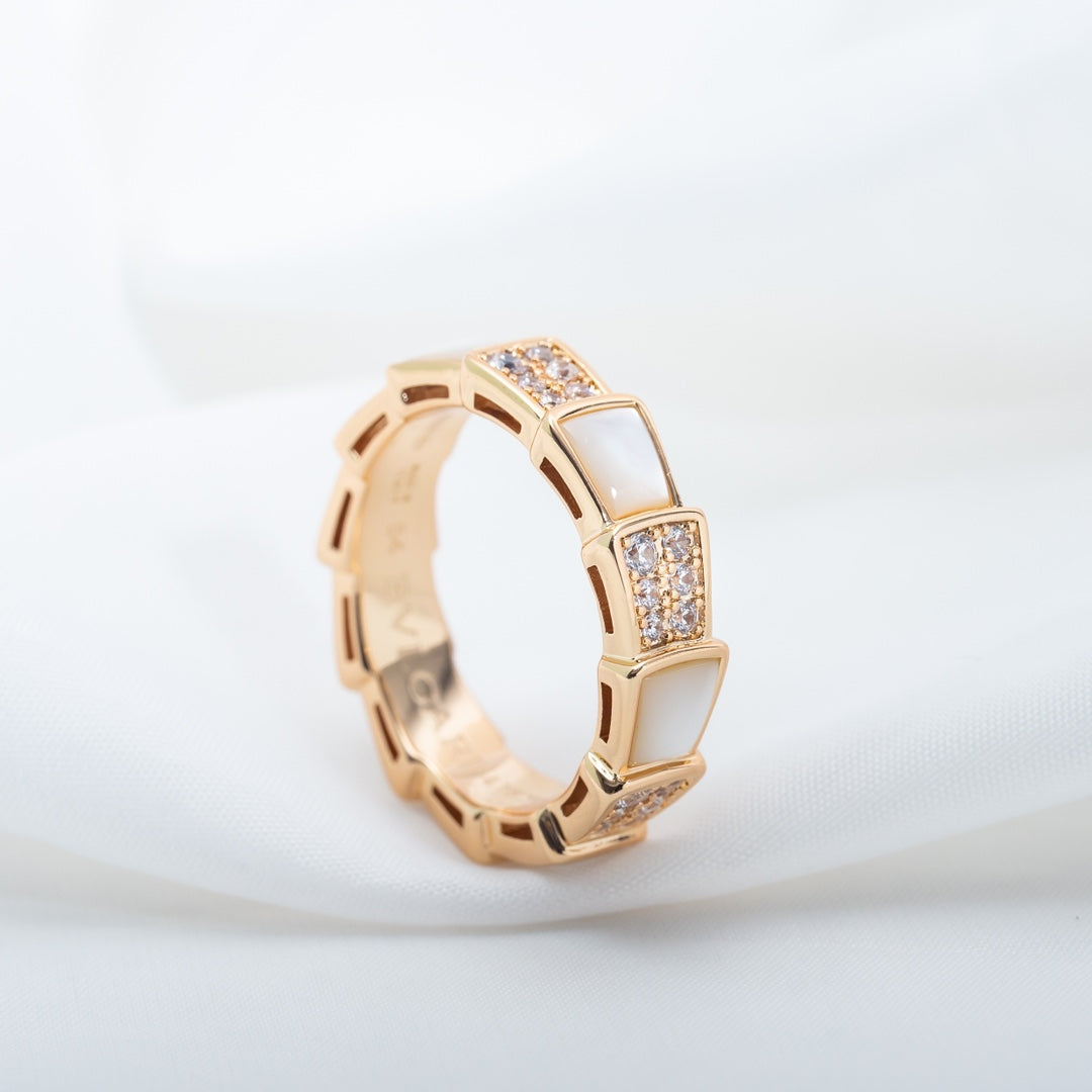 [Elitejewels]SERPENTI RING PINK GOLD MOP DIAMOND PAVED 4MM