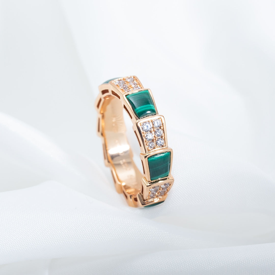 [Elitejewels]SERPENTI RING PINK GOLD MALACHITE DIAMOND PAVED 4MM