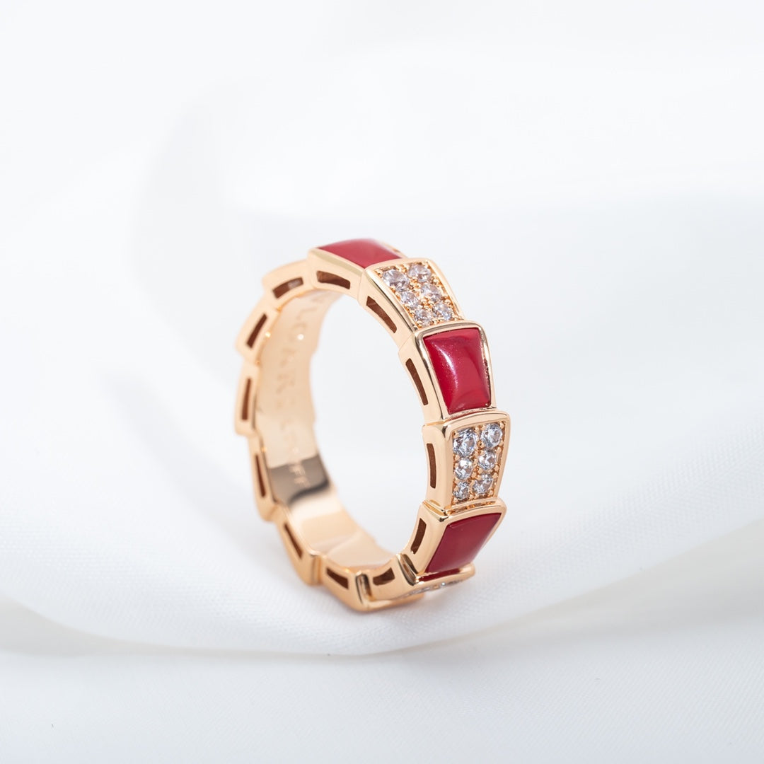 [Elitejewels]SERPENTI RING ROTGOLD KARNEOL DIAMANT GEPAPERT 4MM