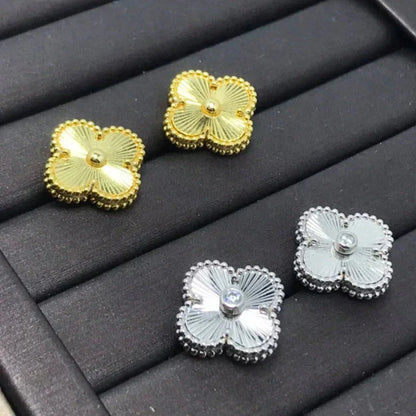 [Elitejewels]CLOVER MINI 9.5MM LASER EARRINGS