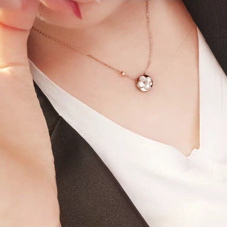 [Elitejewels]SUN MOP GOLD 1 DIAMOND NECKLACE