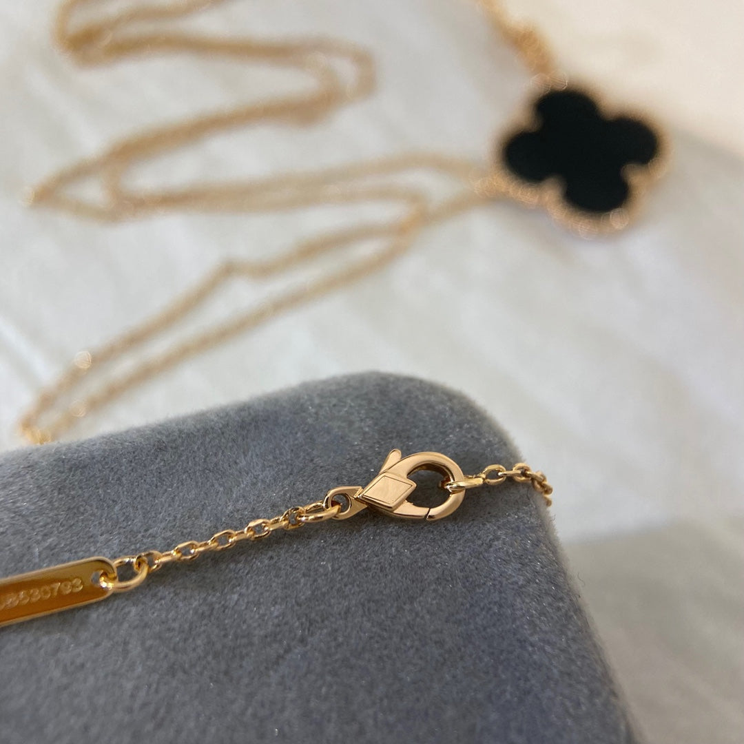 [Elitejewels]CLOVER 25MM NECKLACE GOLD ONYX