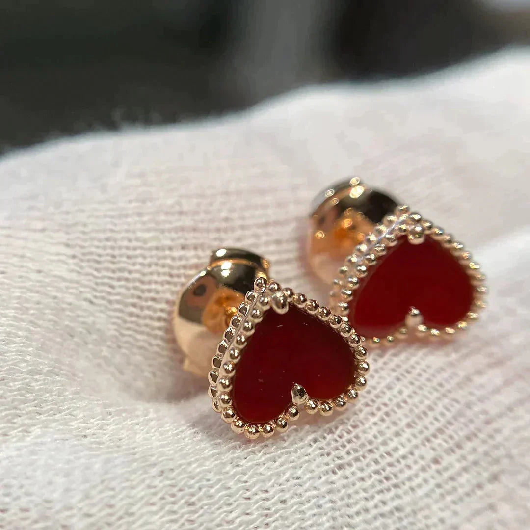 [Elitejewels]HEART CARNELIAN STUD EARRINGS