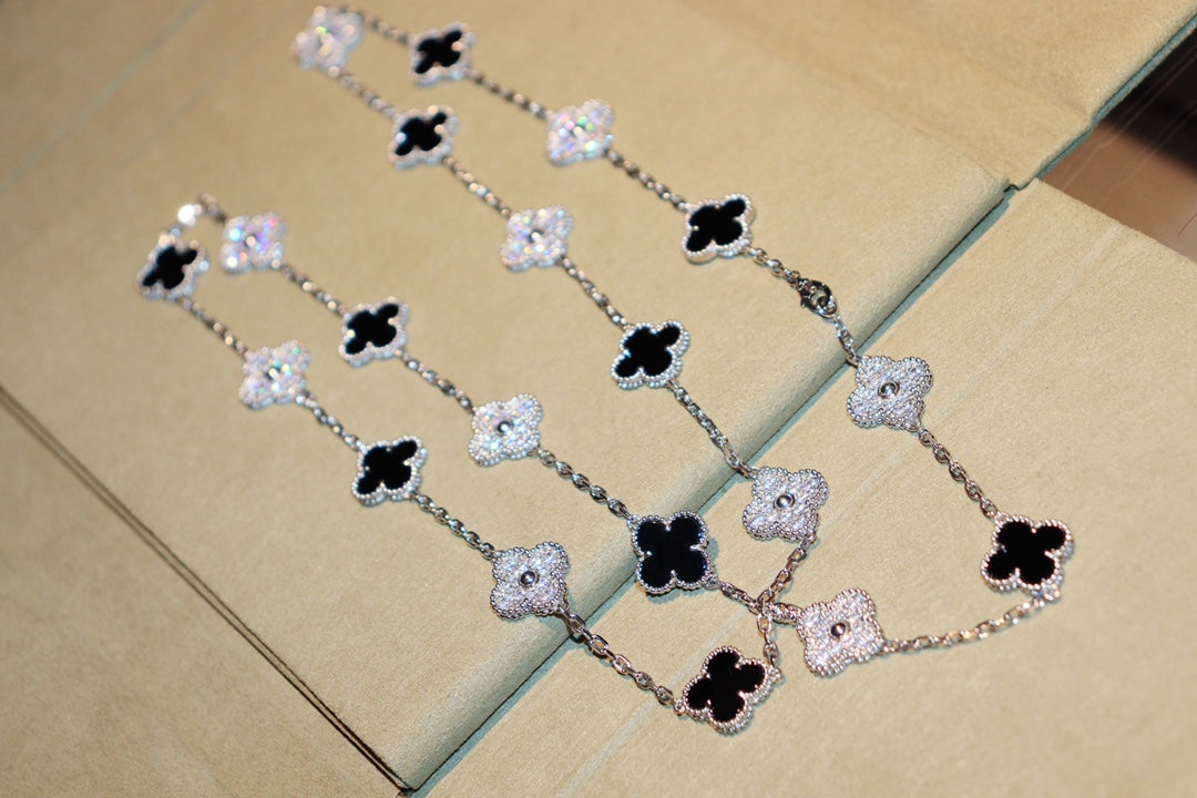 [Elitejewels]CLOVER 20 MOTIFS ONYX DIAMOND SILVER