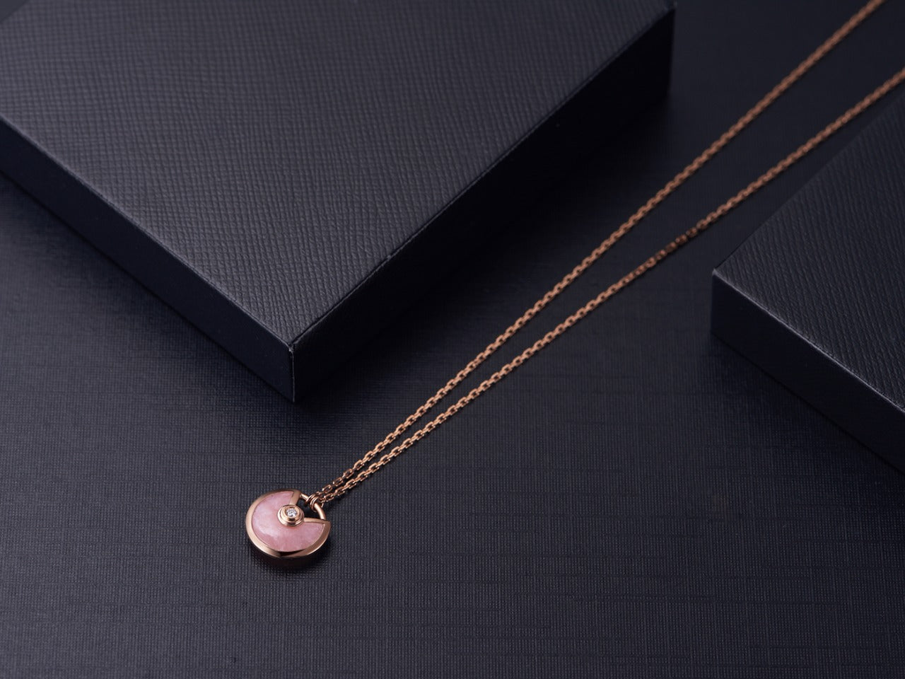 [Elitejewels]AMULETTE ROSE GOLD PINK MOP NECKLACE