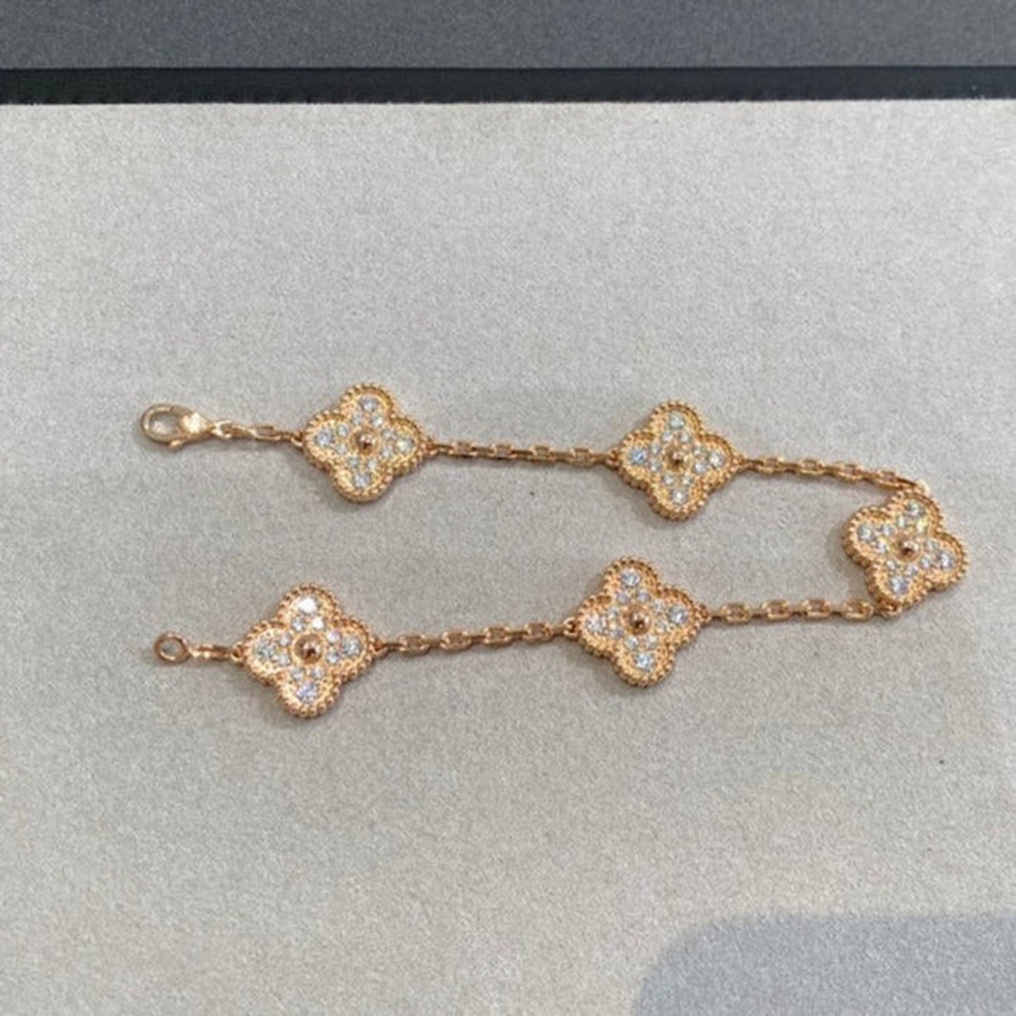 [Elitejewels]CLOVER 5 MOTIFS  FULL DIAMOND BRACELET