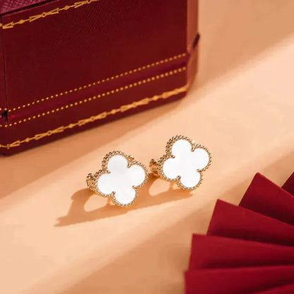 [Elitejewels]CLOVER MEDIUM 1 MOTIFS  WHITE MOP STUD EARRINGS