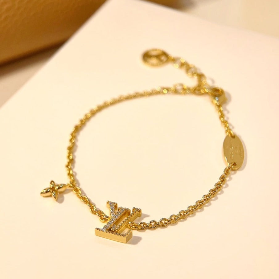 [Elitejewels]LOGO STAR MOTIF GOLD BRACELET