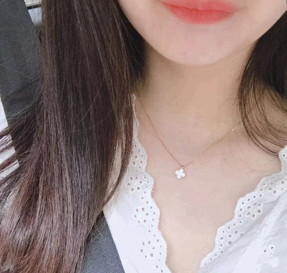 [Elitejewels]CLOVER MINI 9.5MM WHITE MOTHER-OF-PEARL NECKLACE