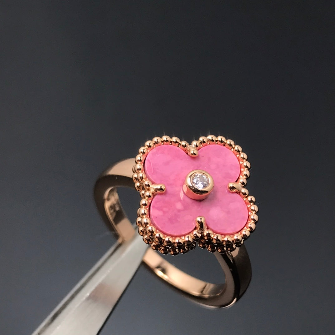 [Elitejewels] KLEEBLATT-RHODONIT-RING AUS ROSÉGOLD