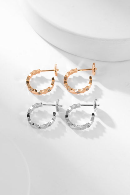 [Elitejewels]BEE LOVE DIAMOND HOOP EARRINGS