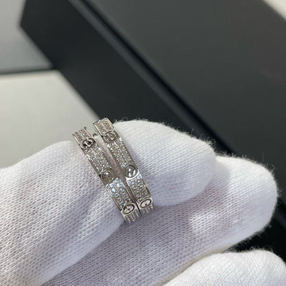 [Elitejewels]LOVE DIAMOND SILVER HOOP EARRINGS