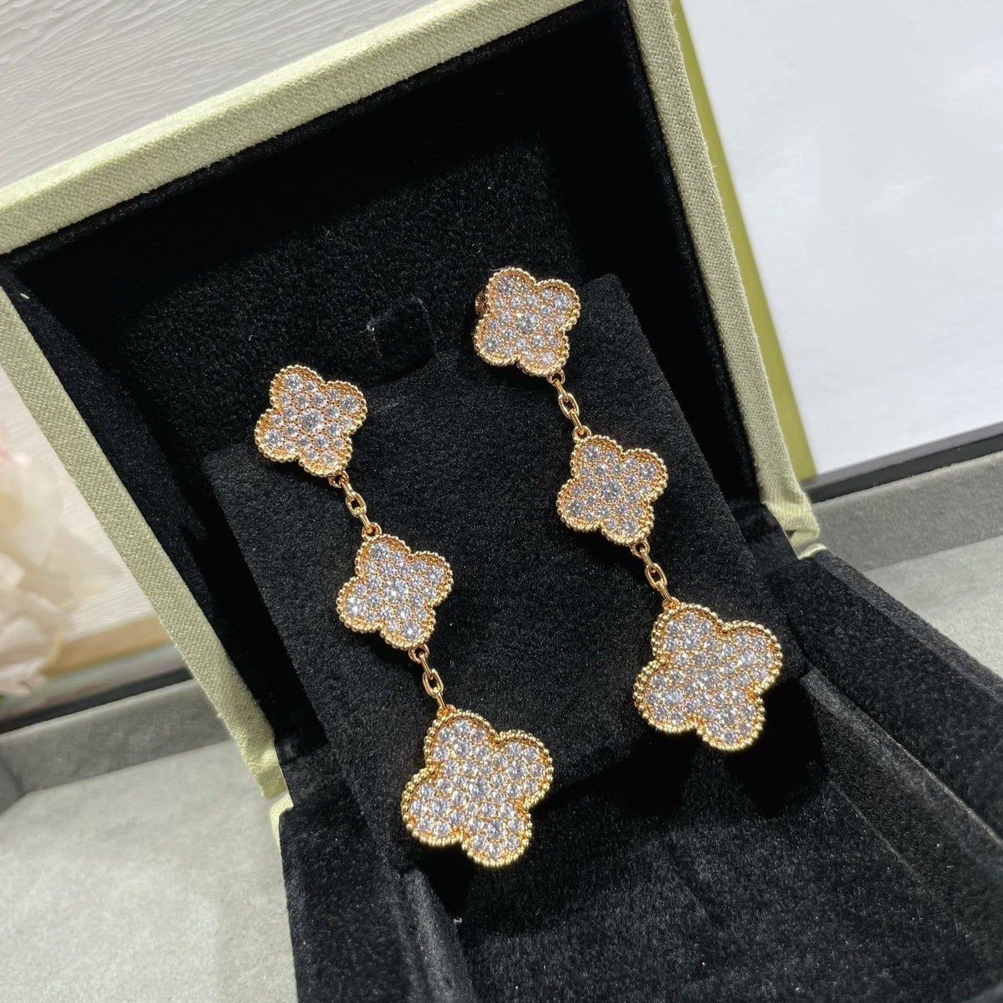 [Elitejewels]CLOVER 3 MOTIFS DIAMOND PAVED ROSE GOLD EARRINGS