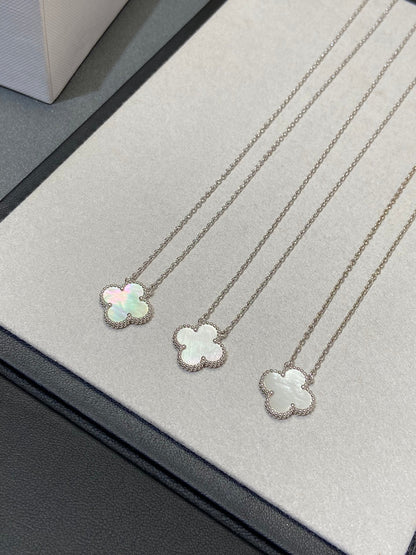 [Elitejewels]CLOVER MEDIUM SILVER WHITE MOP NECKLACE