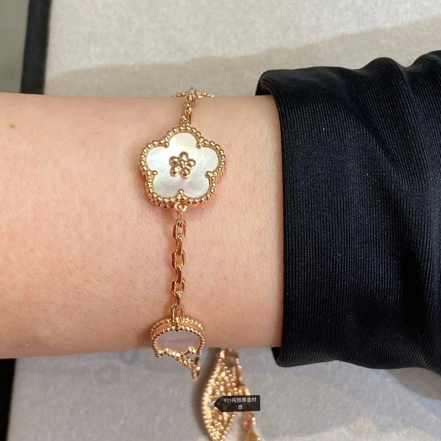 [Elitejewels]LUCKY SPRING 5 MOTIF BRACELET