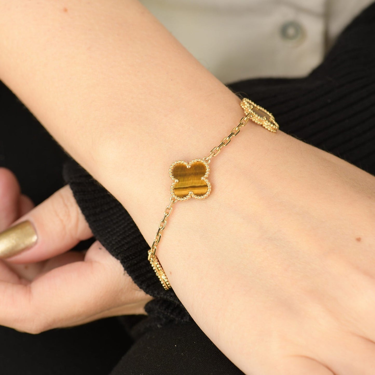 [Elitejewels]CLOVER  5 MOTIFS TIGER EYE BRACELET