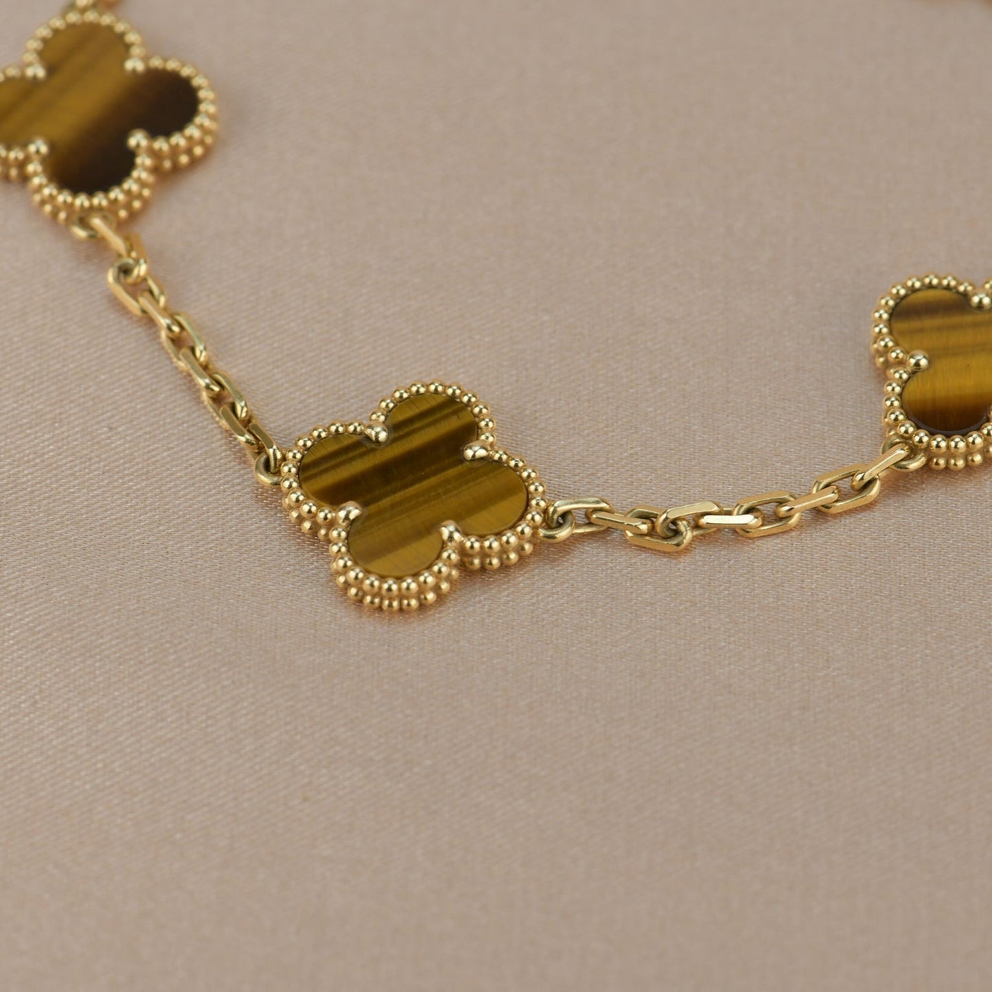 [Elitejewels]CLOVER  5 MOTIFS TIGER EYE BRACELET