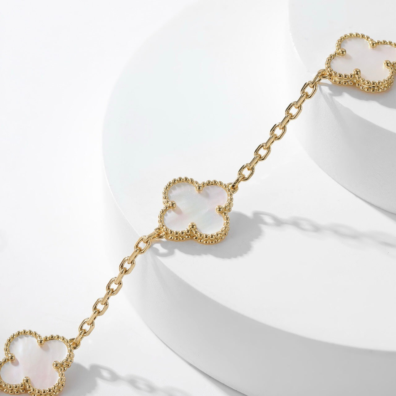 [Elitejewels]CLOVER 10 MOTIFS WHITE MOTHER OF PEARL NECKLACE