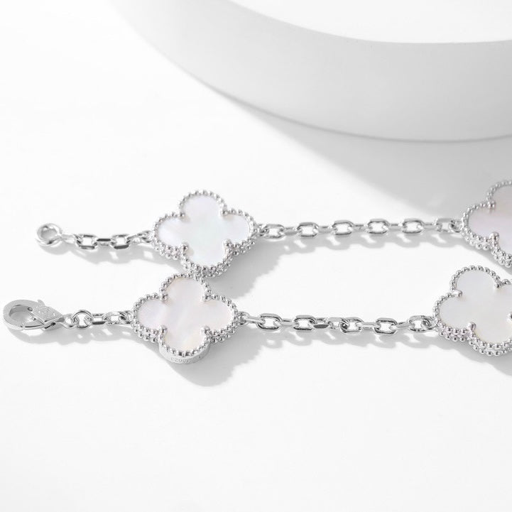 [Elitejewels]CLOVER 10 MOTIFS WHITE MOTHER OF PEARL NECKLACE