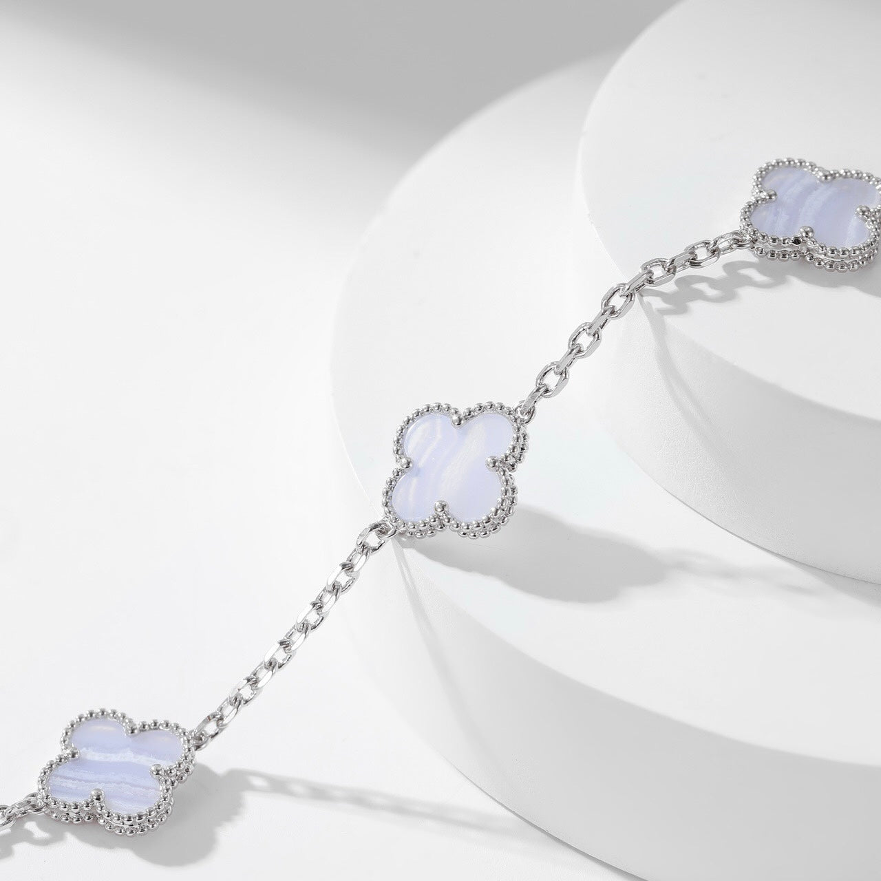 [Elitejewels]CLOVER 10 MOTIFS PURPLE CHALCEDONY NECKLACE