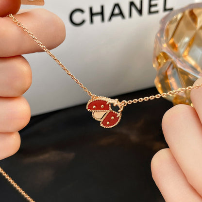 [Elitejewels]LUCKY  CARNELIANS LADYBUG NECKLACE