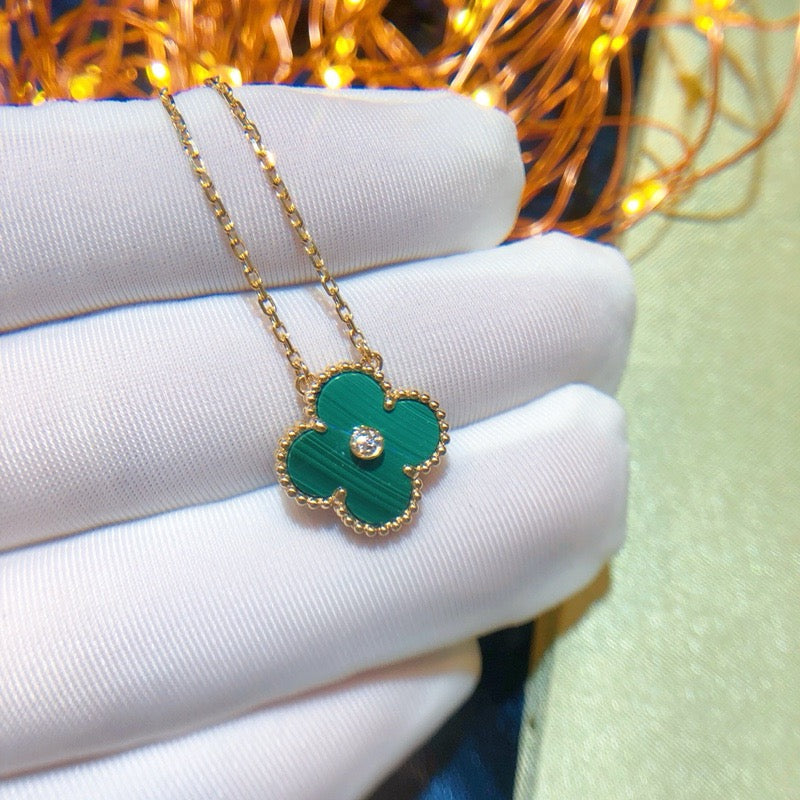 [Elitejewels]CLOVER 15MM DIAMOND TURQUOISE NECKLACE