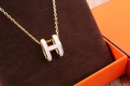 [Elitejewels]HM CLIC YELLOW ENAMEL GOLD NECKLACE