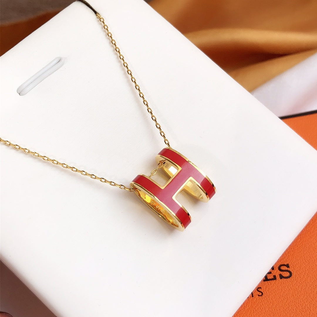 [Elitejewels]HM CLIC RED ENAMEL GOLD NECKLACE