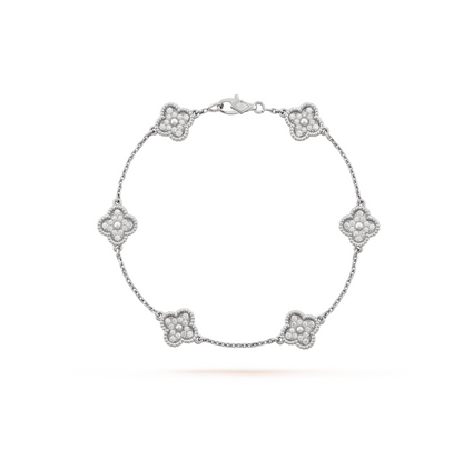 [Elitejewels]CLOVER 6 MOTIF SILVER DIAMOND BRACELET