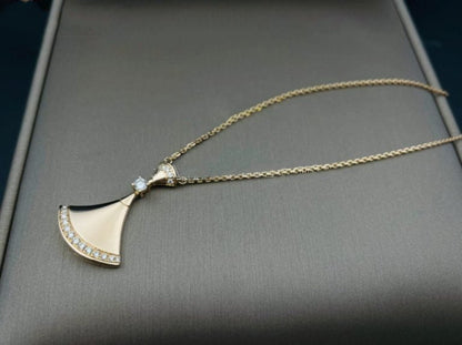 [Elitejewels]DREAM NECKLACE PINK GOLD DIAMOND