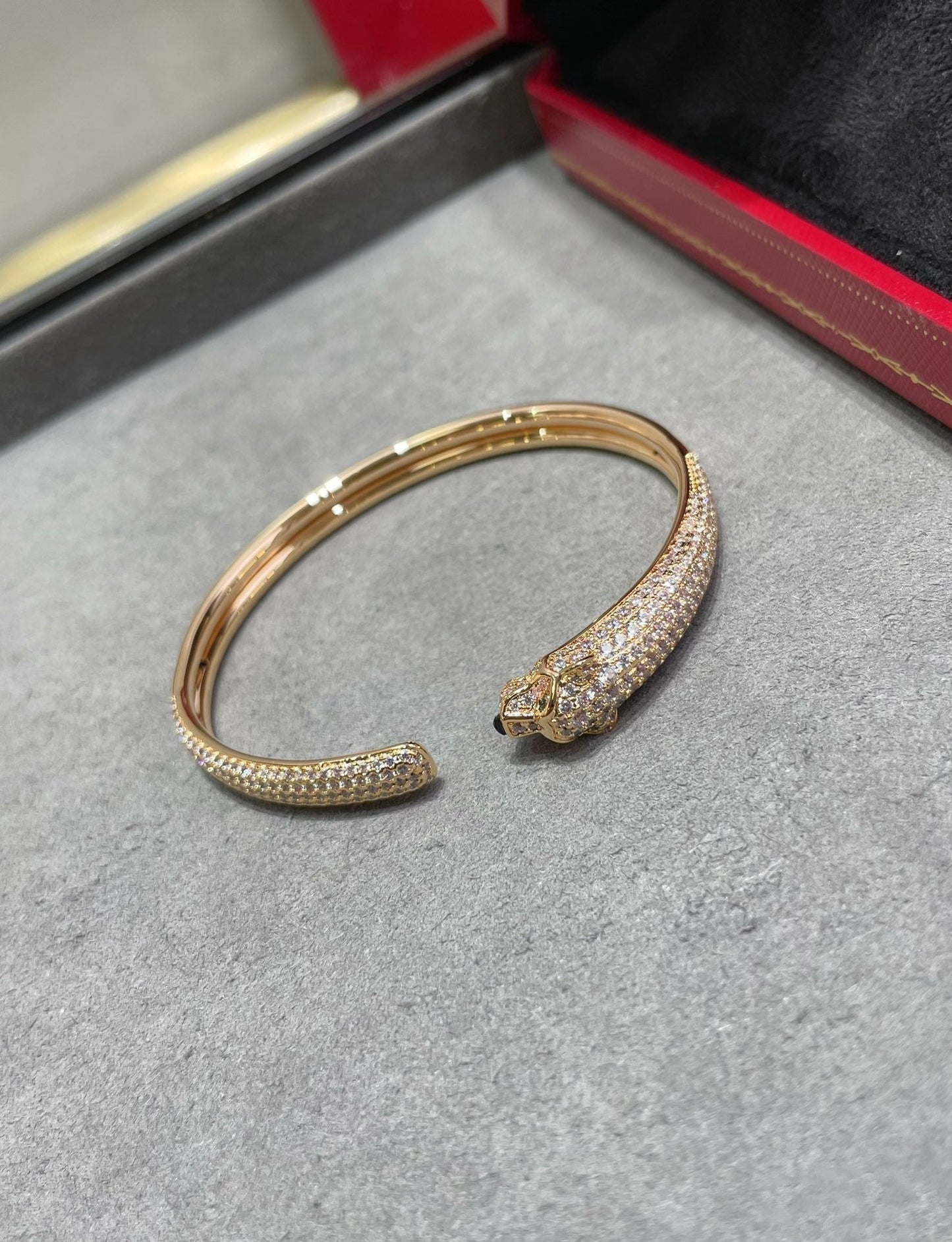 [Elitejewels]PANTHERE FULL DIAMOND OPEN BRACELET