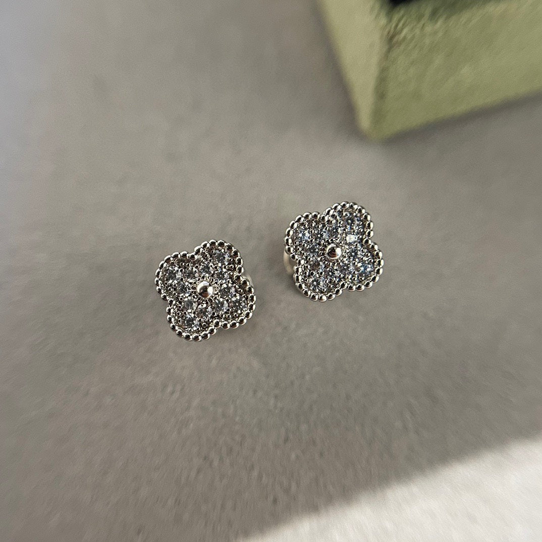 [Elitejewels]CLOVER MINI DIAMANT-OHRSTECKER