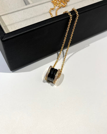 [Elitejewels]ZERO 1 BLACK CERAMIC DIAMOND PINK GOLD NECKLACE